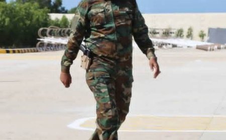 العميد أحمدمحمدغانم  قائد المقاومة التهامية يزور دار الحديث في يختل