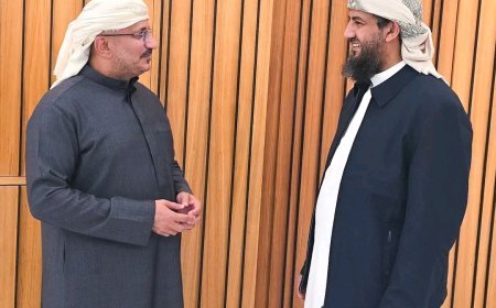 المحرّمي يلتقي طارق صالح لبحث المستجدات السياسية والعسكرية