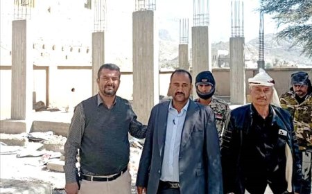 مدير عام قعطبة يبحث مع رئيس محكمة قعطبة الابتدائية سبل تعزيز العدالة واكتمال بناء مبنى للمحكمة