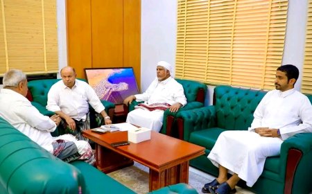 محافظ حضرموت يناقش مع عضو مجلس الشورى ورئيس مجموعة البسيري التجارية الأوضاع العامة بالمحافظة