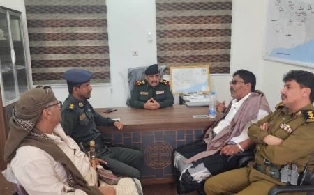 مدير عام شرطة شبوة يتفقد إدارة الأدلة الجنائية ويثمن جهود العاملين فيها