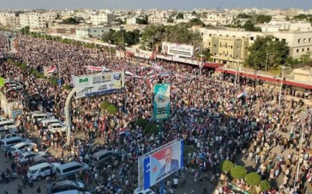 مليونية الوفاء والصمود تعلنها صراحة: لا وصاية على الجنوب ولا شرعية إلا لإرادة شعبه