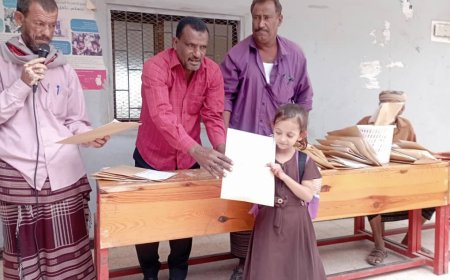 بمبادرة ذاتية مدرسة الوحدة بقرية البيطرة مديرية تبن تكرم (67) متفوقا من اوائل الصفوف الدراسية