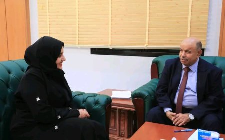 محافظ حضرموت يناقش أوضاع هيئة مستشفى ابن سينا العام ومكتب وزارة الثقافة
