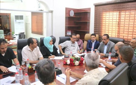 العقربي يعقد أول اجتماع استثنائي لقيادة صندوق صيانة الطرق والجسور لعام 2026 ويشدد على الانضباط المؤسسي