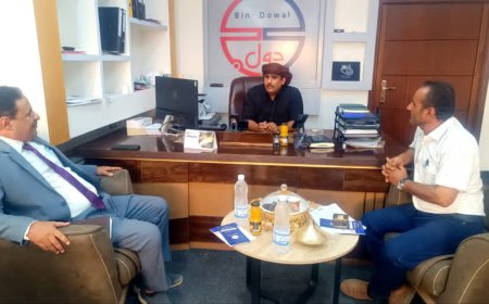 مدير صناعة لحج يشيد بمنتجات مصنعي بن دول للحديد والطماطم والمشروبات 