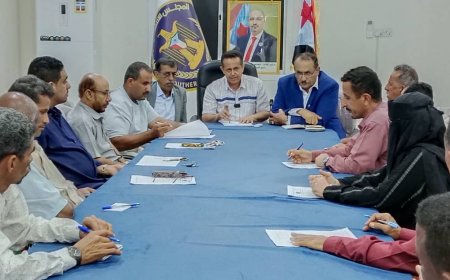 بحضور نائب محافظ لحج ورئيس كتلة الجمعية بالمحافظة.. تنفيذية انتقالي لحج تعقد اجتماعها الدوري وتؤكد على الثبات والصمود لصون تضحيات الشهداء