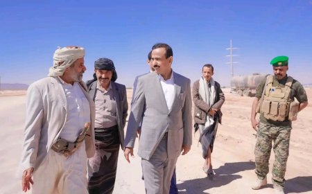 المحافظ بن الوزير يدشّن المرحلة الثالثة من مشروع توسعة وتأهيل المدخل الغربي لمدينة عتق