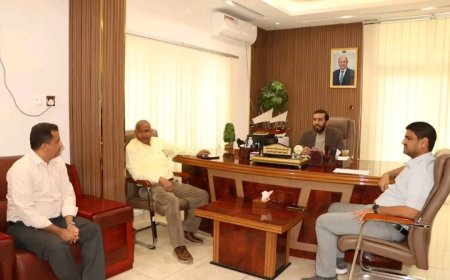 وكيل وزارة النفط يترأس اجتماعاً لقيادات "النفط" و"المصافي" و"الكهرباء" لمناقشة الاستقرار التمويني والخدمي