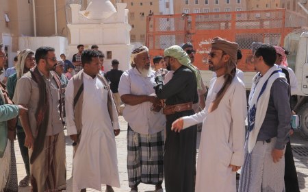 مدير عام شبام يؤكد لا أضرار بشرية جراء إنهيار منزل عقب تفقده ميدانيًا ويوجه بسرعة رفع المخلفات