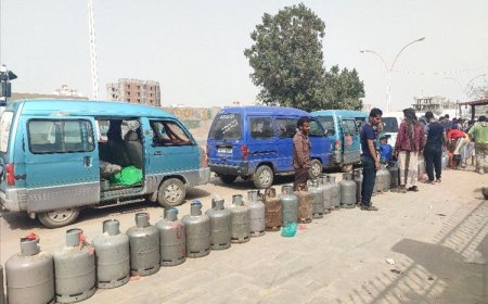 علي المنصب: أزمة الغاز تخنق عدن وتزيد معاناة المواطنين