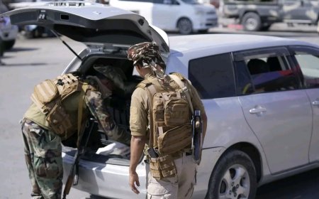 محافظ حضرموت يوجه بمنع حمل السلاح في الأماكن العامة ويشيد بحملة قوات درع الوطن