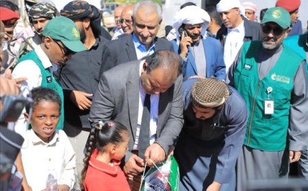 وكيل أول حضرموت يؤكد: تجاوزنا الاضطرابات ونجحنا في إعادة الخدمات وتشغيل مطار سيئون