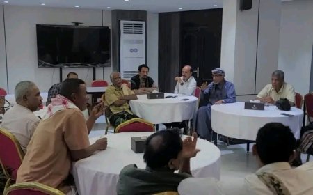 اللجنة التحضيرية لمسيرة الثبات والصمود تعقد اجتماعًا بالمكلا وتؤكد: الفعالية سلمية وتقف مع قوات درع الوطن الحضرمية وأمن حضرموت خط أحمر