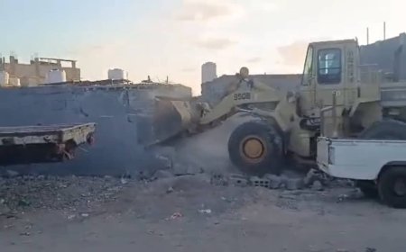 إزالة بناء عشوائي بجعولة دار سعد .. ومصدر يوضح : اشعارات وحدة حماية الأراضي (مجاناً)