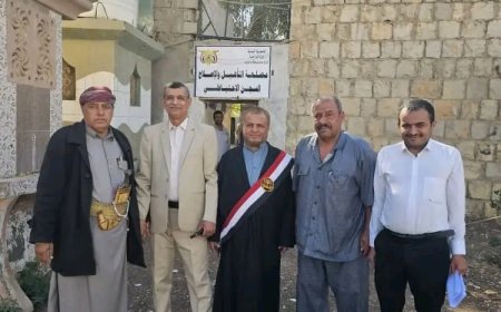 رئيس نيابة استئناف الجزائية المتخصصة بمأرب ينفذ زيارة تفقدية لسجون وأجهزة أمن الدولة بالمحافظة