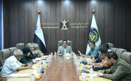 الأمانة العامة تؤكد صلابة الموقف الجنوبي وتدعو للاحتشاد الجماهيري غدا الجمعة تلبية لدعوة الرئيس الزُبيدي