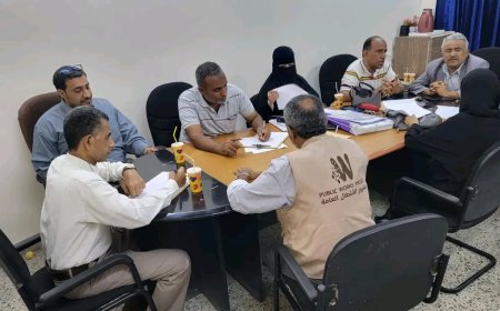 مدير عام التعليم الفني والتدريب المهني بالعاصمة عدن يتفقد سير أعمال الجرد بالمعاهد التقنية والمهنية