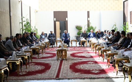 الرياض.. عضو مجلس القيادة الرئاسي الدكتور عبدالله العليمي يستقبل عددًا من القيادات الجنوبية