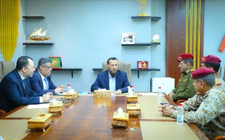 محافظ عدن يوجّه ببدء إعادة تموضع القوات العسكرية خارج نطاق المدينة