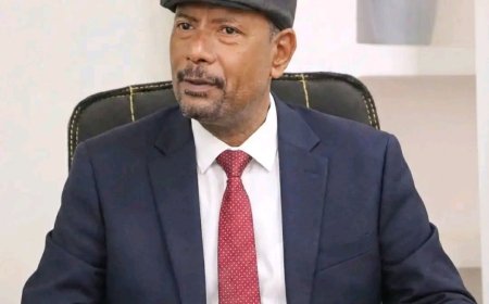 مدير عام المكلا يصدر حزمة قرارات إدارية لتعزيز أداء اللجان المجتمعية وهيئة السلم ولجنة الإغاثة