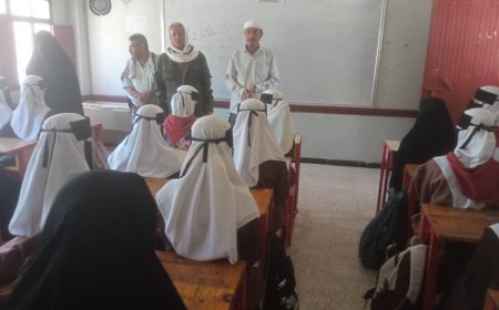 مدير مكتب التربية والتعليم بمديرية مودية يتفقد سير العملية التعليمية في عدد من المدارس