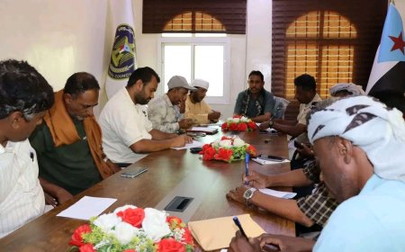 تنفيذية انتقالي سقطرى تعقد اجتماعًا استثنائيًا وتحذر من انهيار وشيك للخدمات الأساسية بالمحافظة