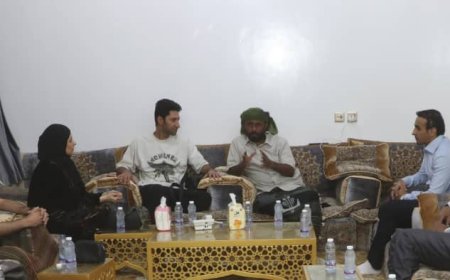 بن حبريش يلتقي بالمكلا مجموعة من الحقوقيين والباحثين في مجال حقوق الإنسان 