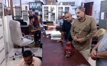 ​مدير  الاختبارات بوزارة التربية يتفقد سير عمل لجنة الفحص بمكتب تربية لحج