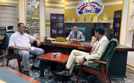 بتوجيهات عضو مجلس القيادة الخنبشي.. الوكيل الجيلاني ينفذ نزولًا ميدانيًا لتفقد الانضباط الوظيفي بعدد من المكاتب الخدمية بساحل حضرموت