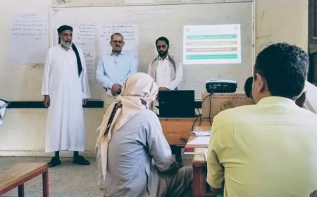 مدير تربية ميفعة يسلم وثائق المنحة المدرسية ويشيد بدور جميع الفرق واللجان المشرفة وجميع العاملين بمكتب تربية المديرية