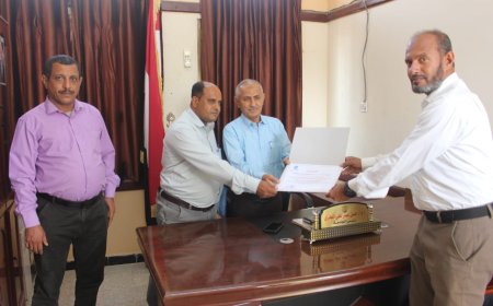 يوث فيشون تكرم رئيس جامعة الحديدة في اليوم الدولي للتعليم 2026م