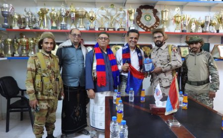 اللواء عمار طامش يكرّم نادي سيئون عقب تتويج ناشئيه بلقب كأس حضرموت لأندية الوادي 