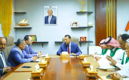 محافظ عدن يبحث مع البرنامج السعودي لدعم وإعمار اليمن مجالات التعاون ودعم المشاريع التنموية والخدمية