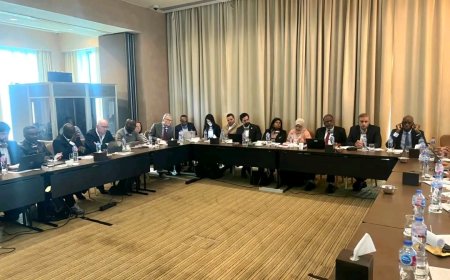 في إطار جهود ومتابعة الوزير السقطري… اجتماع رفيع في القاهرة يناقش مع البنك الدولي مشروع دعم سلسلة قيمة الألبان بـ100 مليون دولار