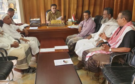 الهيئة الإدارية للمجلس المحلي بمديرية القطن تعقد إجتماعها الدوري الثاني للعام 2026م