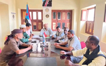 تنفيذية انتقالي الشحر تجدد التأكيد على جنوبية حضرموت ورفض قمع الحريات