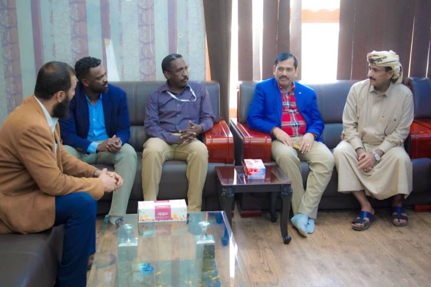 محافظ شبوة: استمرار تطوير مستشفى بن زايد بدعم الإمارات