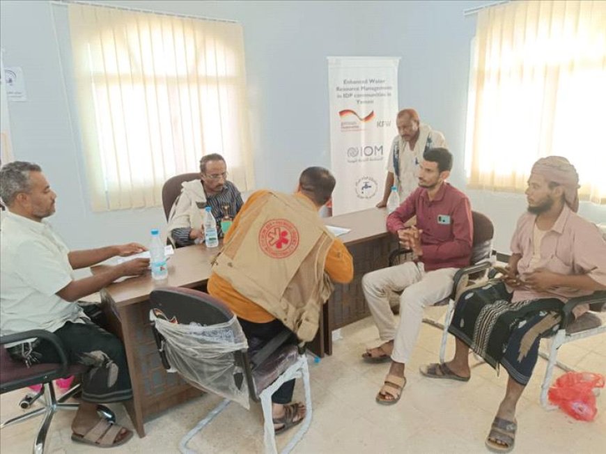 مدير عام موزع يناقش مع منظمة الإغاثة الأولية بدء تنفيذ مشروع تأهيل بئري عبدالله والفيصل في منطقة الحد