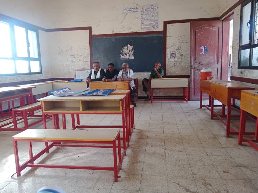 تدشين البرنامج التدريبي لتطوير المنح المدرسية بمدرسة الصمود للبنات في مديرية الملاح