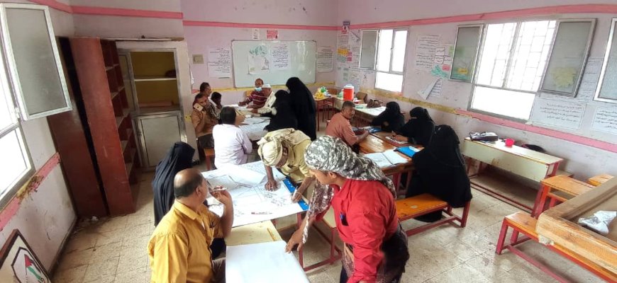 ​مدرسة عباس الحسيني بلحج تختتم دورة تطوير البرنامج التدريبي للمنح المدرسية