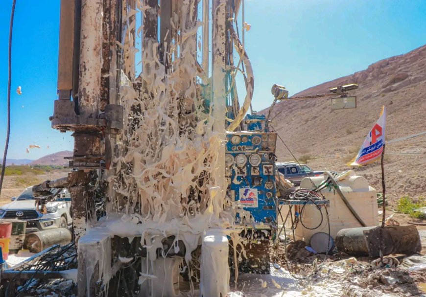 برعاية المحافظ بن الوزير.. مياه الريف تدشّن مشروع حفر بئر ارتوازية بمنطقة البويردة – مديرية جردان