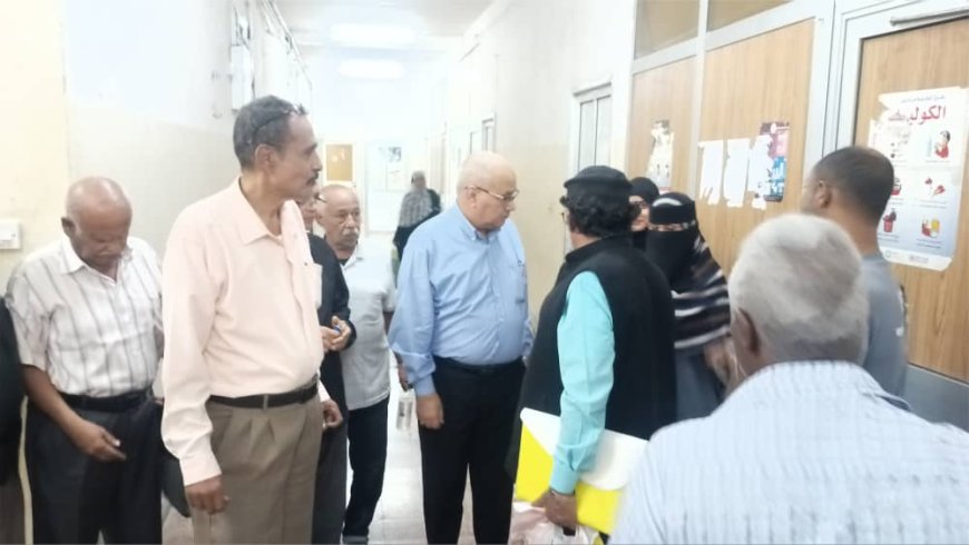 مدير عام مكتب الصحة بعدن يتفقد مستشفى الأمراض النفسية ويطلع على سير العمل