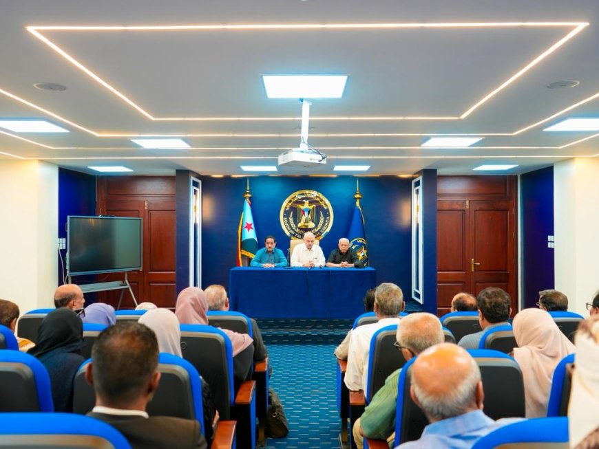 بيان صادر عن الاجتماع الاستثنائي الطارئ للجمعية الوطنية ومجلس المستشارين والأمانة العامة بالمجلس الانتقالي الجنوبي.