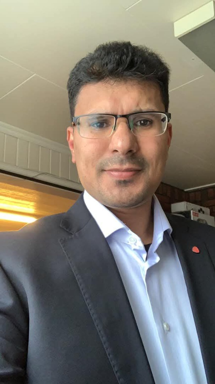 رئيس الجالية الجنوبية في النرويج يجدد دعمه للرئيس الزُبيدي ويؤكد استمرارهم في النضال الوطني