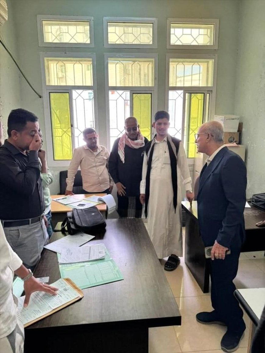 رئيس نيابة استئناف حضرموت يطّلع على مستوى الانضباط وسير العمل في النيابات الابتدائية بساحل المحافظة