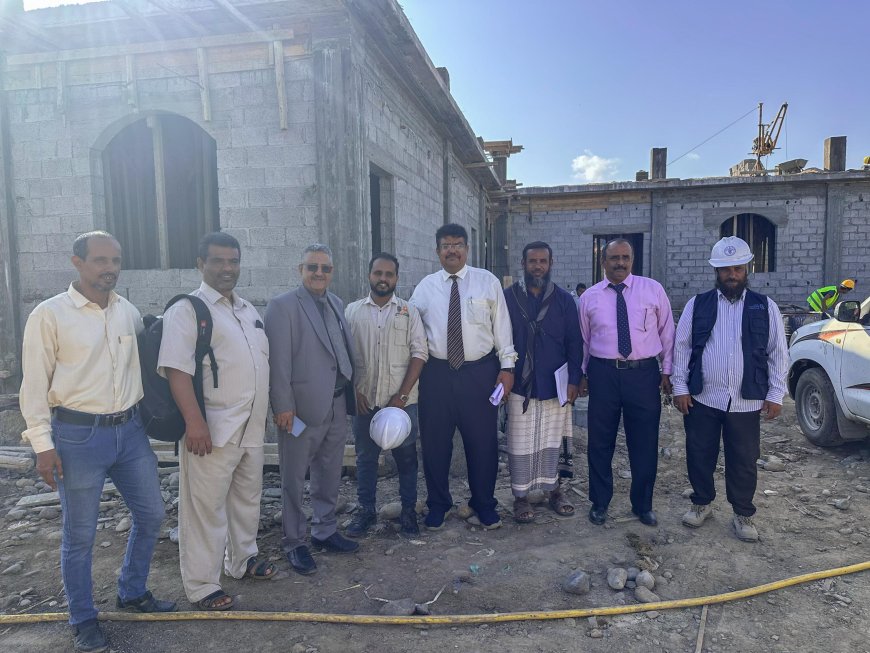 بتوجيه من الوزير السقطري.. وكيل وزارة الزراعة والأسماك يتفقد الأعمال الإنشائية بمشروع تأهيل قسم الطب البيطري بكلية ناصر الزراعية