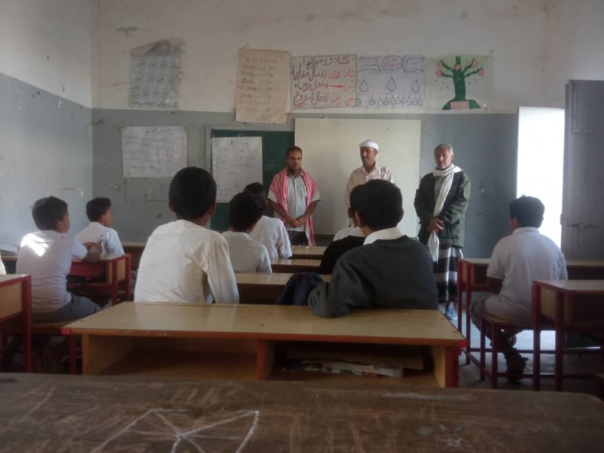 مدير مكتب التربية والتعليم بمديرية مودية يتفقد سير العملية التعليمية في مدارس التعليم الأساسي