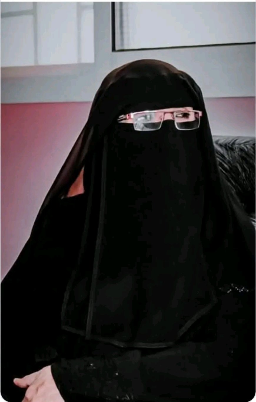 عضو مجلس القيادة الرئاسي البحسني يعزّي في وفاة رئيسة اللجنة الوطنية للمرأة بحضرموت