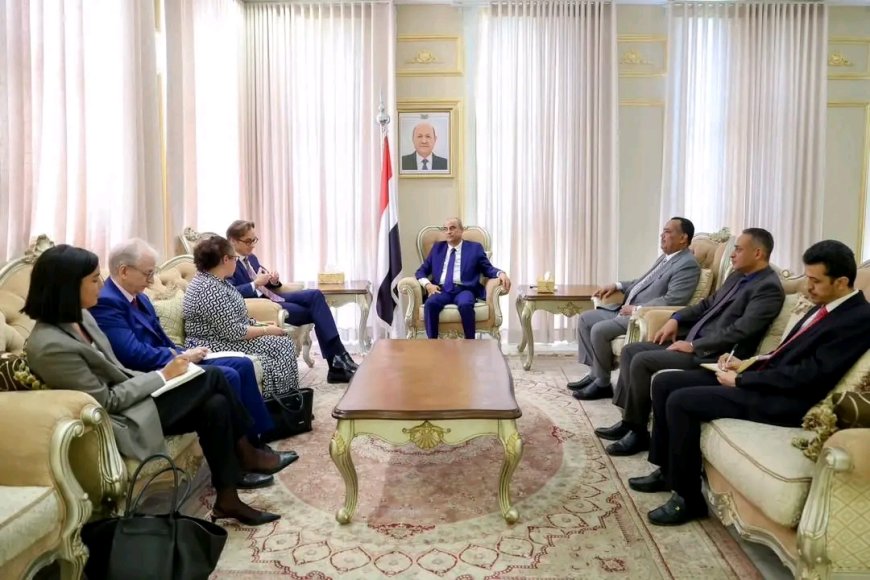 رئيس الوزراء يستقبل مسؤولاً ألمانياً ويؤكد أن الحكومة تعمل على ترجمة التطورات الإيجابية الأخيرة إلى استقرار اقتصادي وخدمي